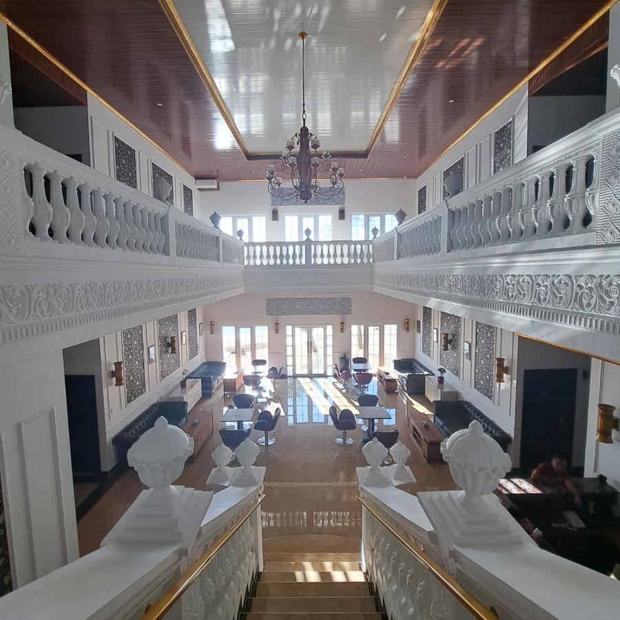 Gili Beachfront Suites Gili Trawangan Exterior foto